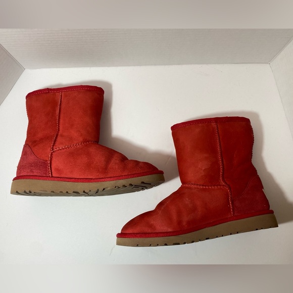 Ugg Kids Classic Short II Boot Red Ribbon Size 4 - Picture 7 of 11